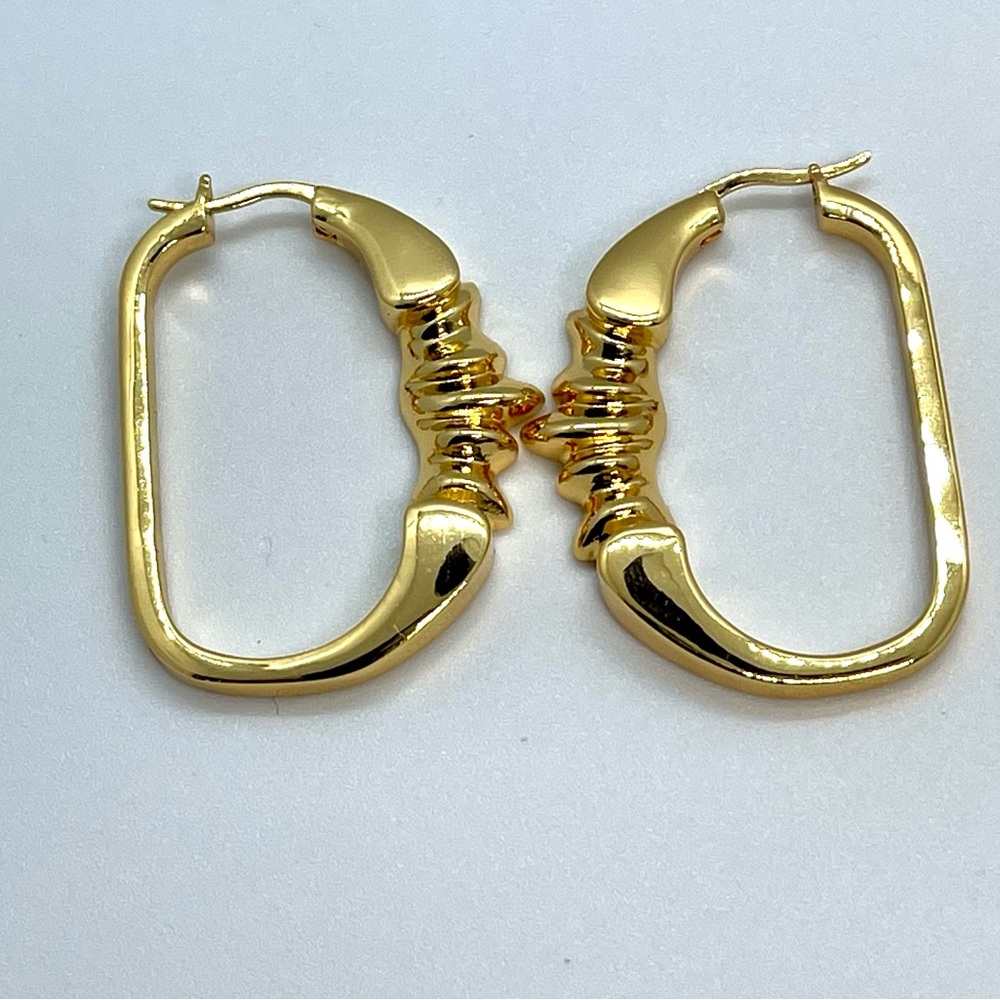 Celine Large Gold Oval Hoop Earrings - Picture 2 of 4